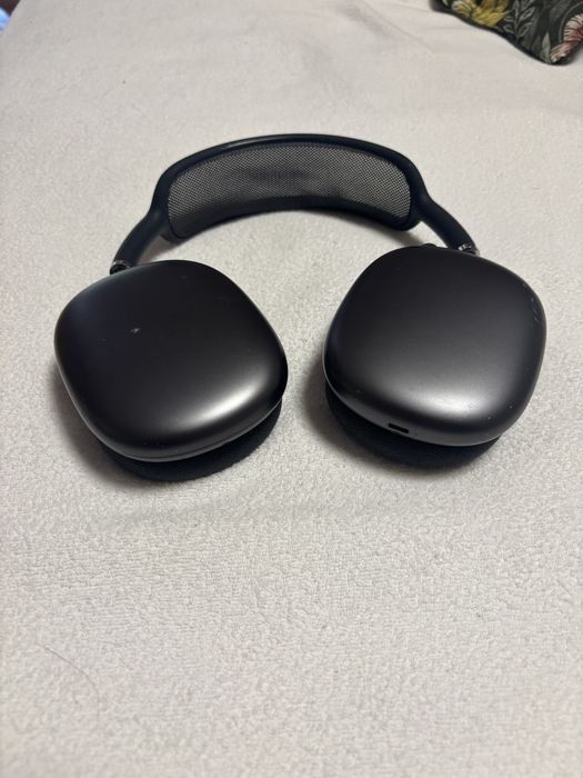 Airpods Max gen 1