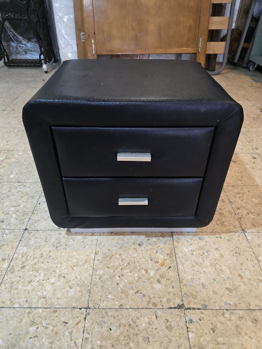 Mesinha de cabeceira