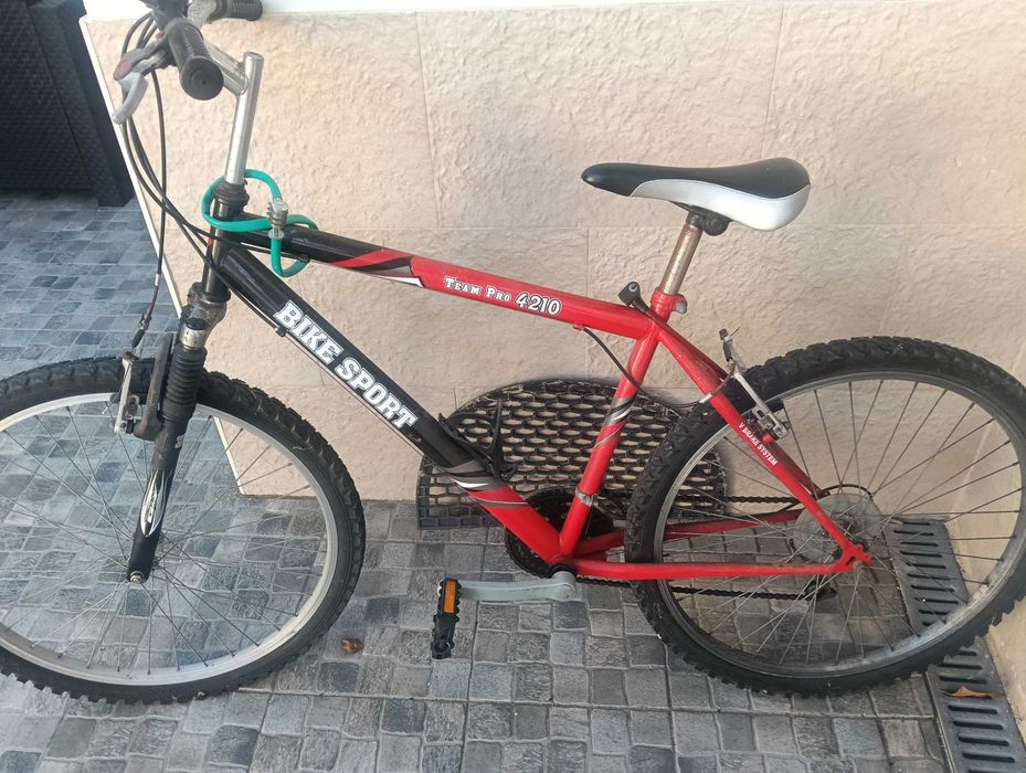 Conjunto de bicicletas homem e mulher