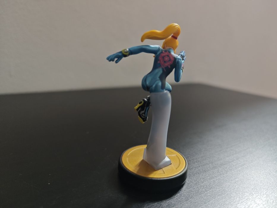 Amiibo Super Smash Bros Zero Suit Samus