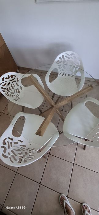 Mesa Jantar vidro AGERBY 119 + 4 cadeiras