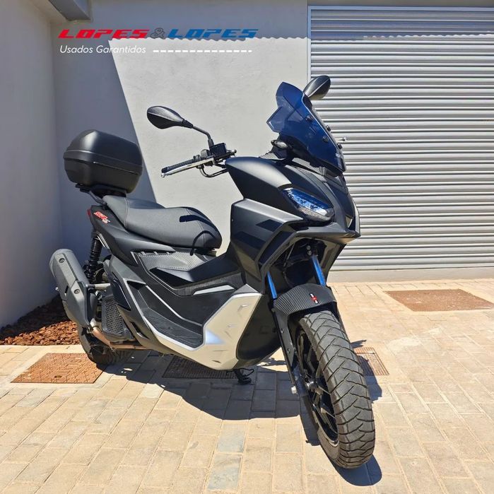 Aprilia SR  GT 125