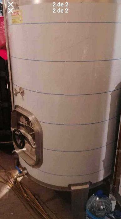 Vendo Cuba de vinho 750 litros como nova