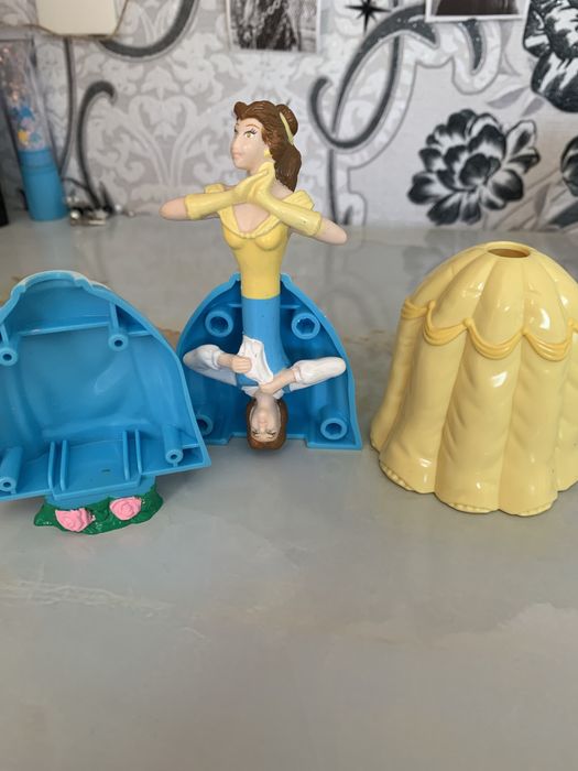 Фігурка Белль - McDonald’s happy meal 1992