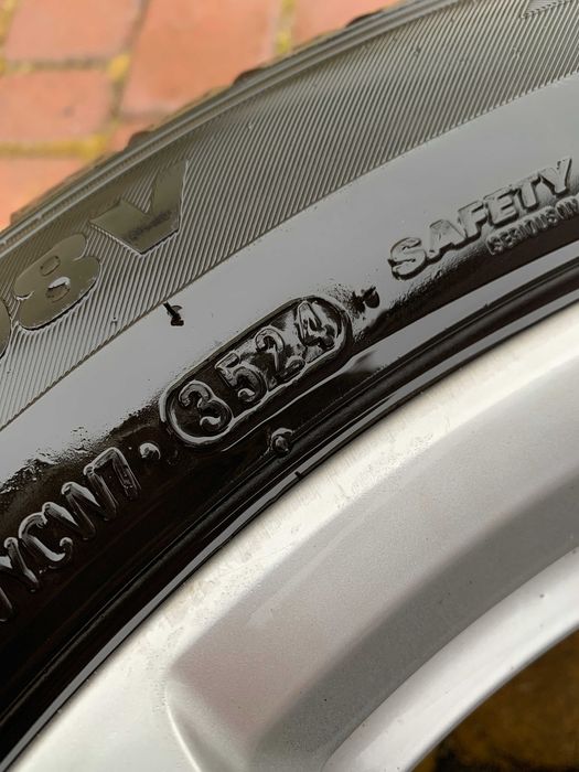 Koła zimowe 17' alufelgi +nowe opony zimowe Kuhmo 225/50 R17 a4b9 audi