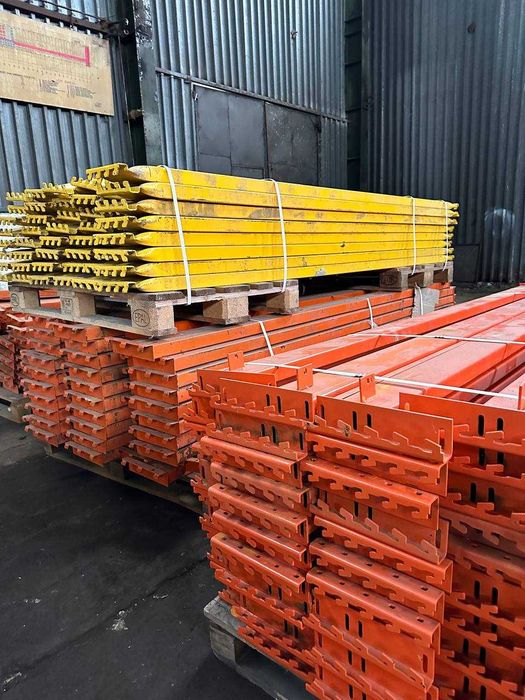 Продаж стелажного обладнання (стелажі бу) стелажі для складу / ворота