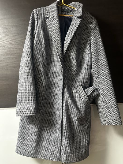 Продам пальто, розмір 44 в ідеальному стані.
