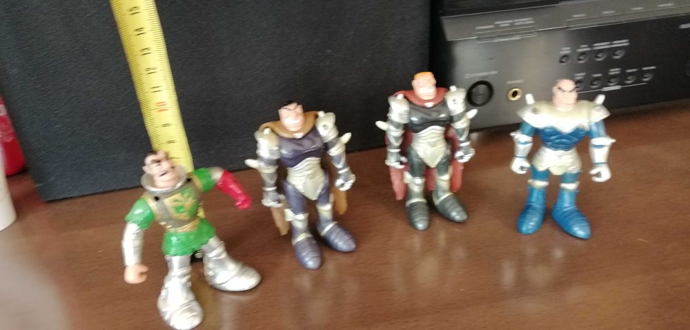 Figurki Disney - rycerze - wiking - kolekcja - zabawki