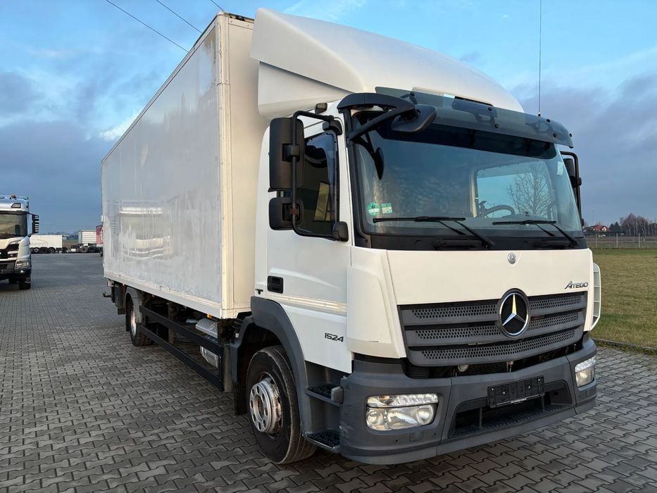 Mercedes-Benz ATEGO 1524  EURO 6 (1527, 1530) kontener z windą , kabina przeedłużana  z łóżkiem składanym  ATEGO 1524 kontener winda