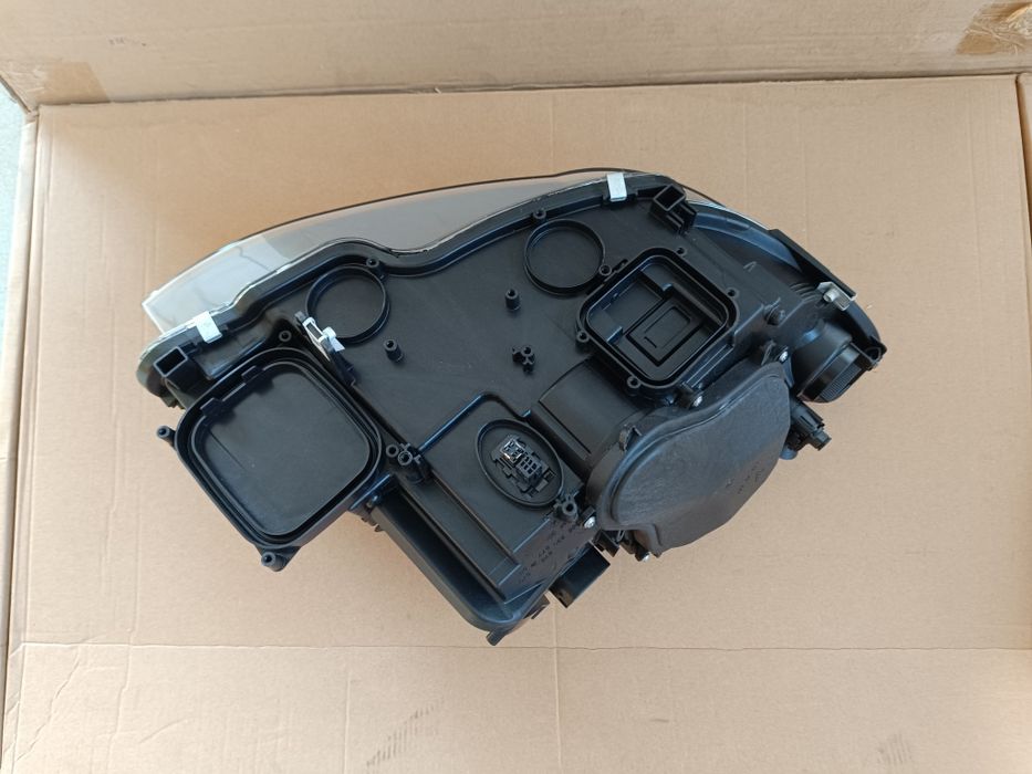 BMW 3 E92 93 reflektor lampa lewy przód Nowa Magneti Marelli