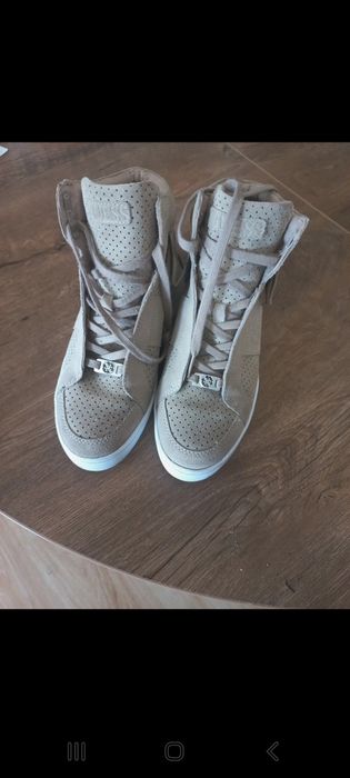 BUTY Guess roz 40
