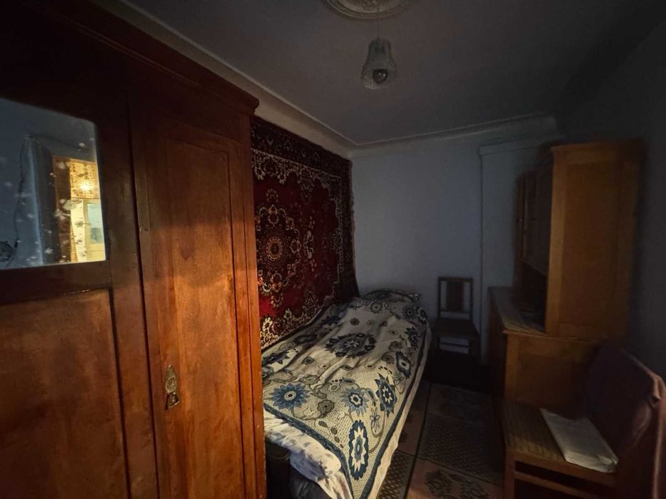 Продаю домик в Р. Урочище возле реки ост.АТБ и1