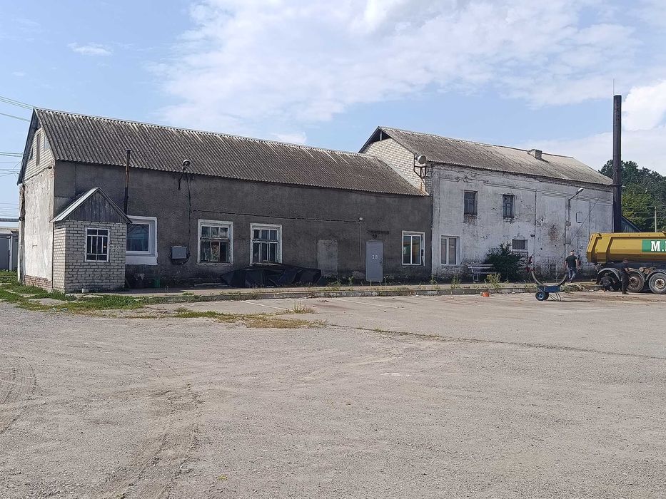 Продаж готової промислово-складської бази біля Харкова