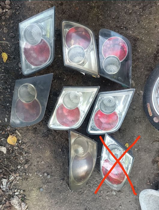 Задние фонари Mazda 3 6