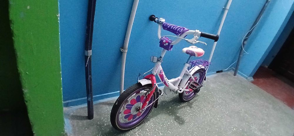 Продам дитячий велосипед 16 колеса