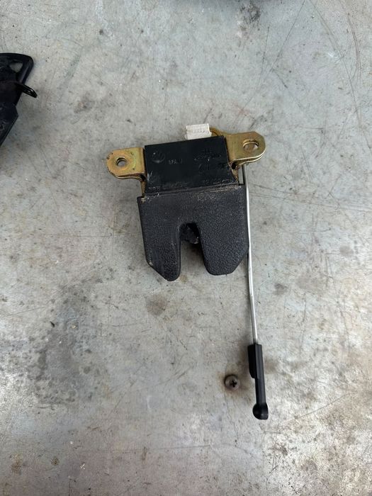 Fechadura de mala Vw Audi Seat