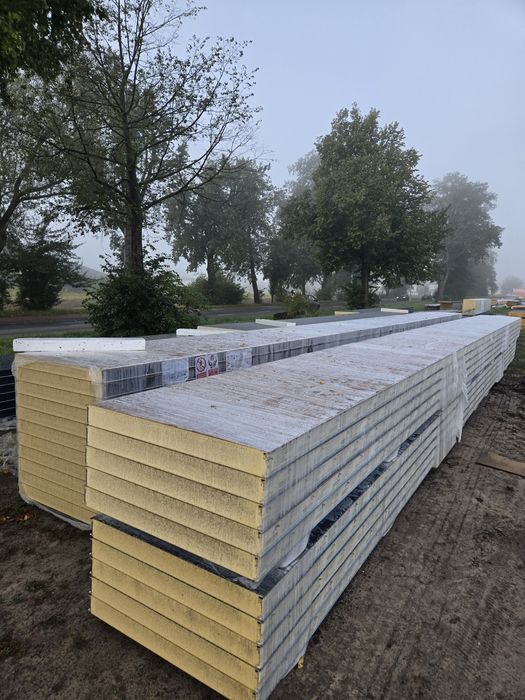 Płyta warstwowa 100mm drewnopodobna 13m NOWA