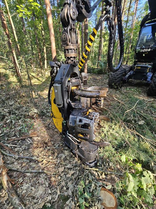 Używana maszyna leśna Harwester PONSSE Scorpion głowica H6
