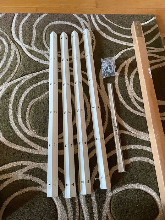 poste para prateleiras bror ikea NOVO