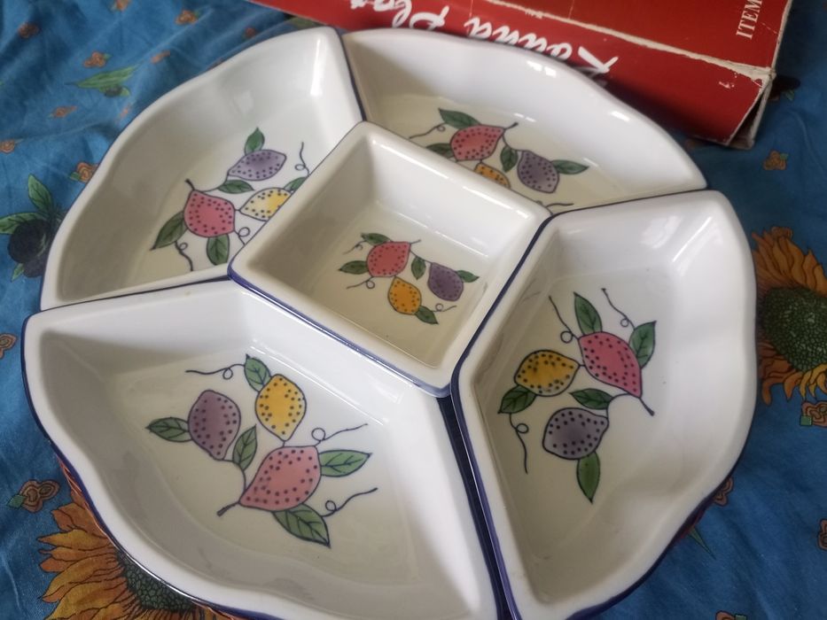 Менажница на пять секций