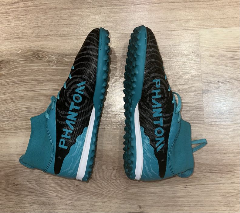 Продам сороконожки Nike Air Zoom