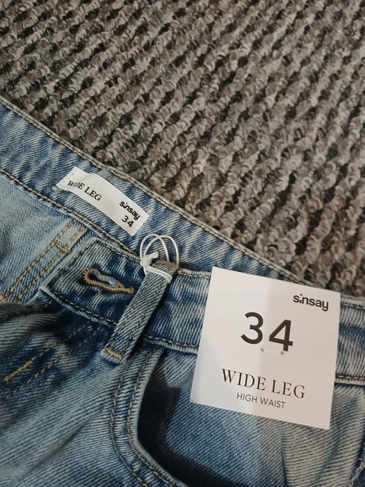 Spodnie jeansowe Sinsay