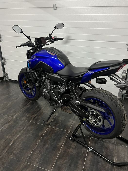Yamaha MT07 azul