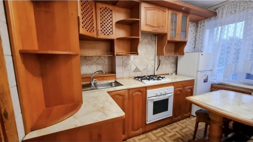 3  х к кв. Рядом с центром.  Риелторы не звоните.