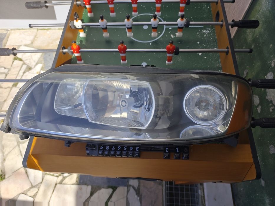 Farol frente esquerdo Volvo v50 (xenon)