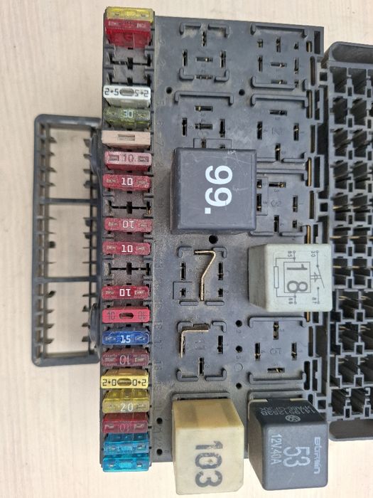 VW t4 2,5 TDI skrzynka bezpieczników Gwarancja Wysyłka