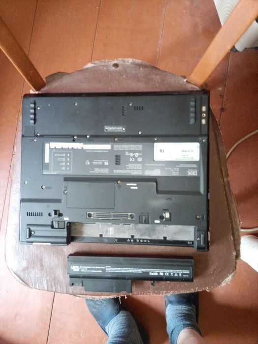 Ноутбук lenovo ThinPad IBM T41 на запчасти или восстановление нов акку