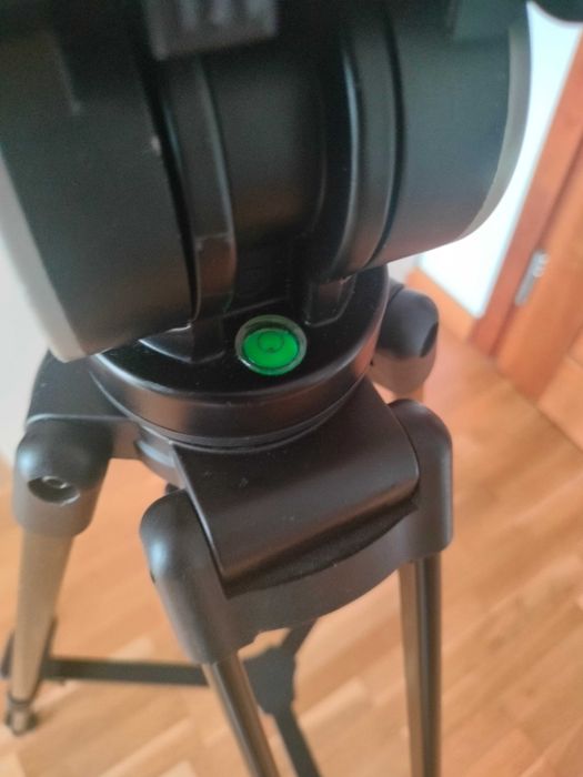 STATYW z głowicą na trzech nogach Benro KH-25