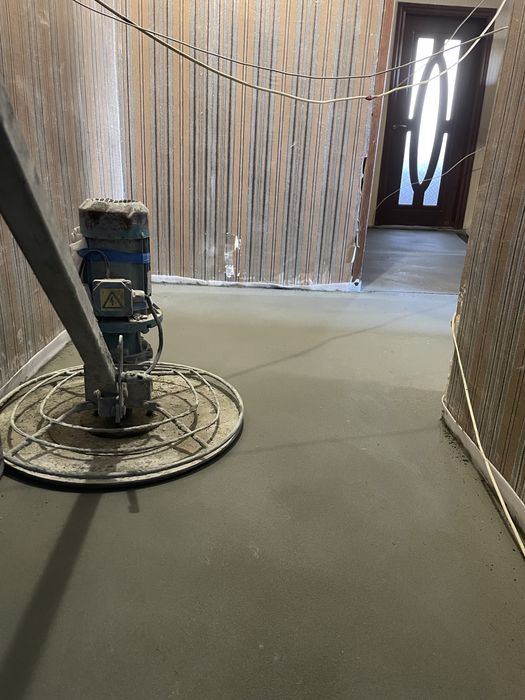 Напівсуха стяжка Стяжка по теплій підлозі Машинна стяжка