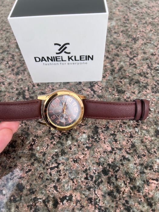 Годинник  Daniel klein
