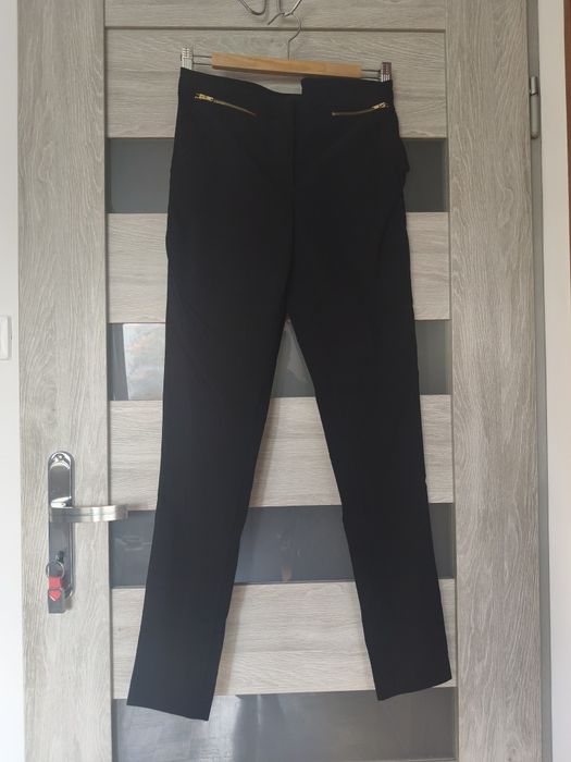 Spodnie czarne rurki dopasowane New Look 40