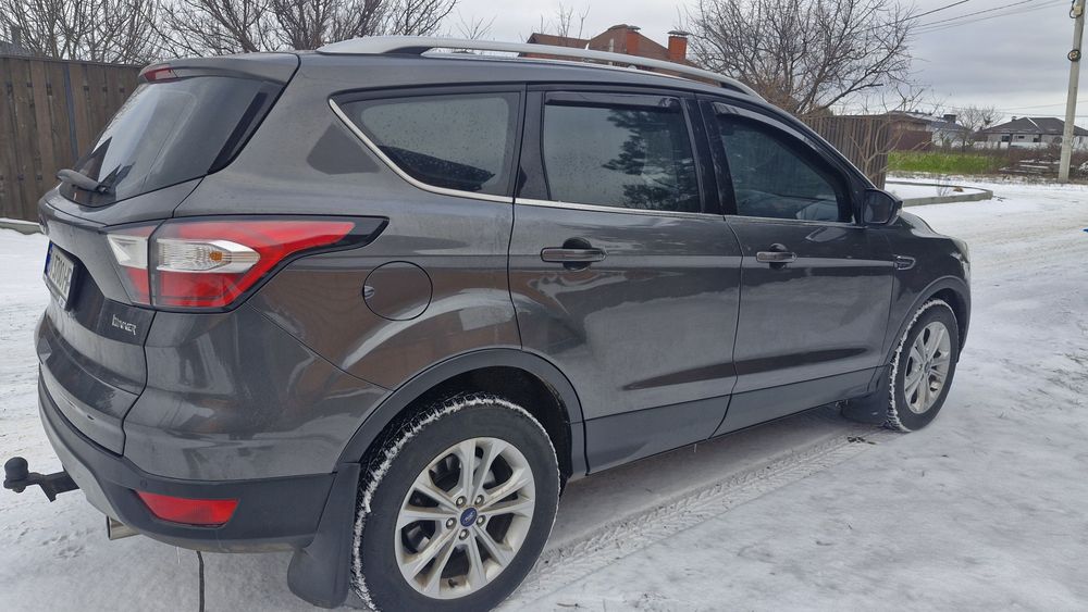 Продам ford kuga комплектація Titanium