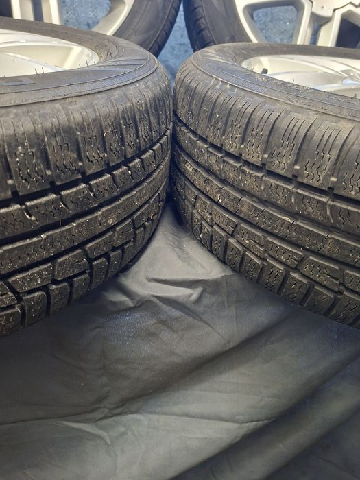 Felgi renault 7Jx17 5CH50 5x108 z oponami zimowymi