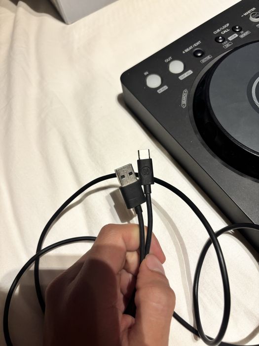 Mesa de dj DDj flx 4