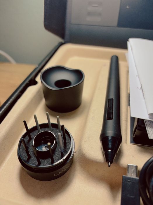 Графічний планшет Wacom Intuos Pro Small  PTH 451 RUPL