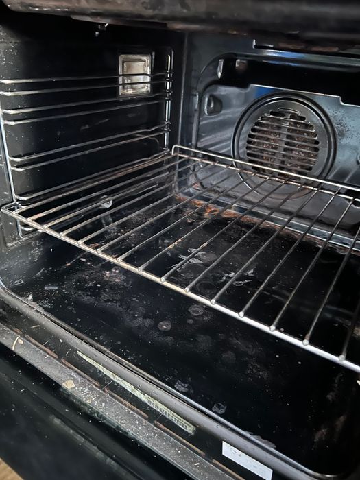 Fogão em funcionamento , trabalha muito bem