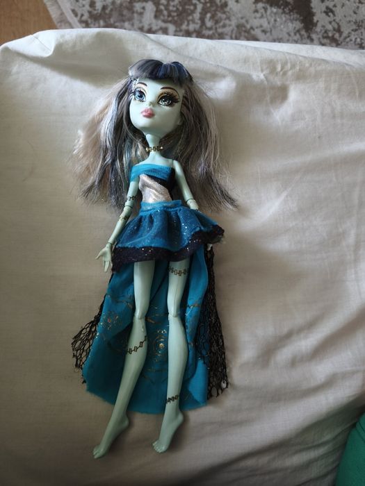 лялька Frankie Stein із колекції Monster High 13 Wishes (13 Бажань), випущена компанією Mattel