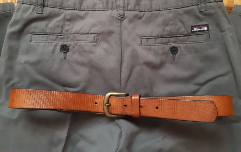 Calças da Lion of Porches 13/14 anos.