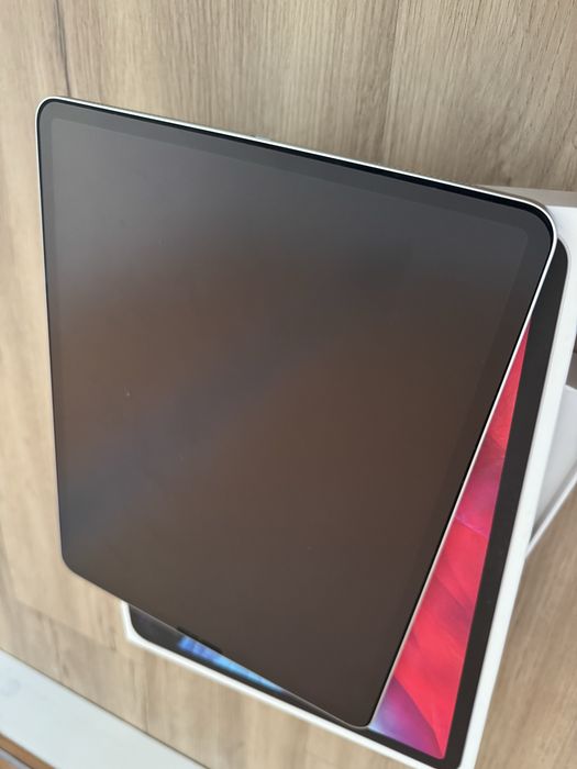 iPad Pro 12,9” 4.ª Geração  256 GB Wi-Fi – Excelente Estado | Caixa Original