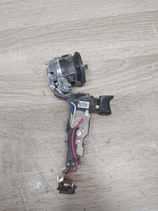 silnik z elektroniką i włącznikiem do zakrętarki dewalt dcf887