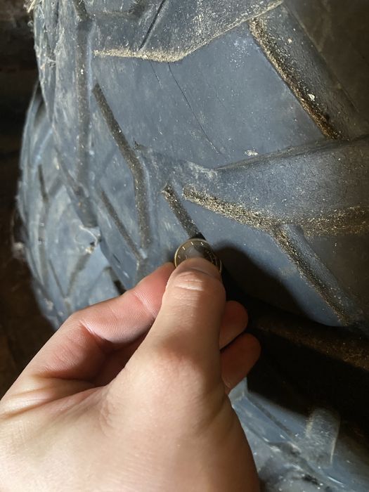 Pneus Mickey Thompson 37” Baja Claw 315/75R16 – Bom estado