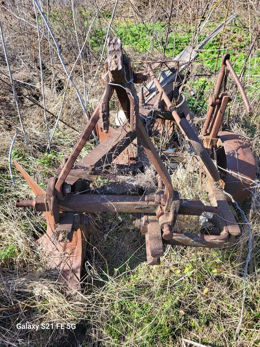 Плуг ПЛН 3-35 3-Х корпусний