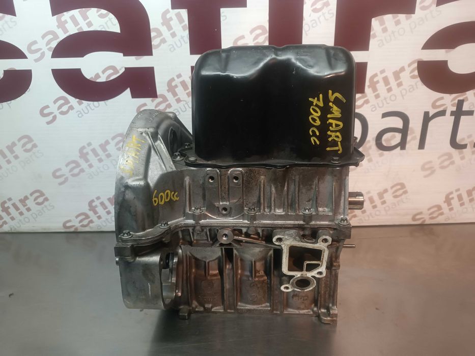 Bloco do motor armado com cambota e pistons Smart Fortwo 0.6i A1600100505