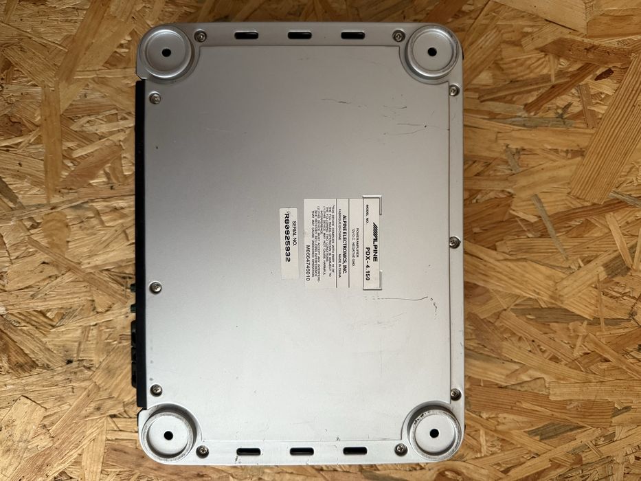 Усилитель D класса Alpine PDX 4.150