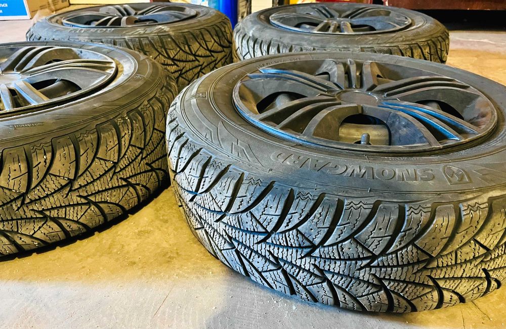 Зимние колеса в сборе 185/70 R14 Идеал + Колпаки