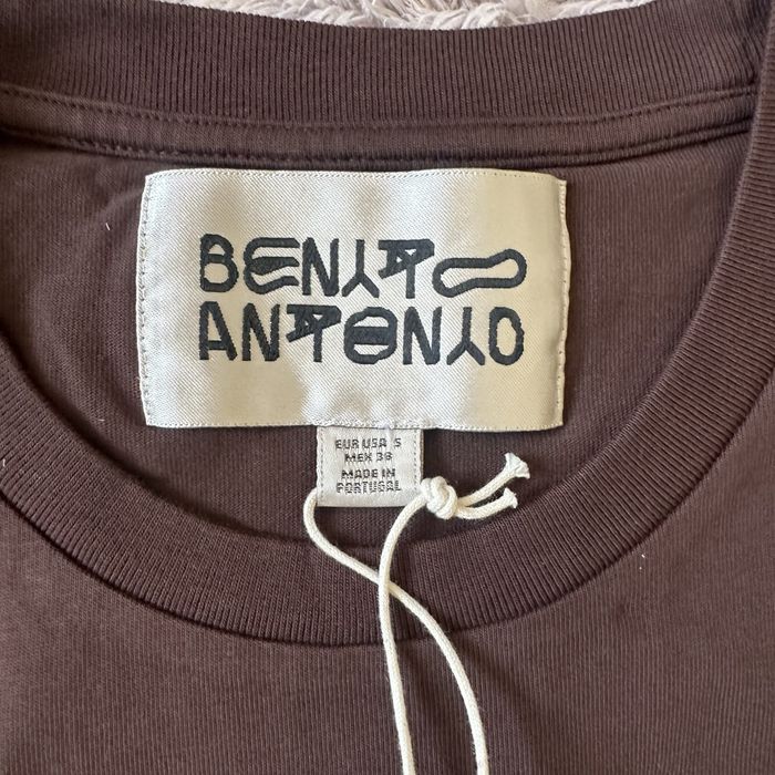 Zara X Bad Bunny Benito Antonio T-Shirt Castanha Cropped Fit - NOVA Tamanho S